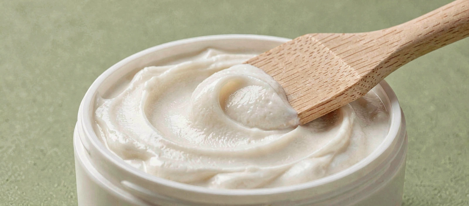 Detailní textura přírodního krému